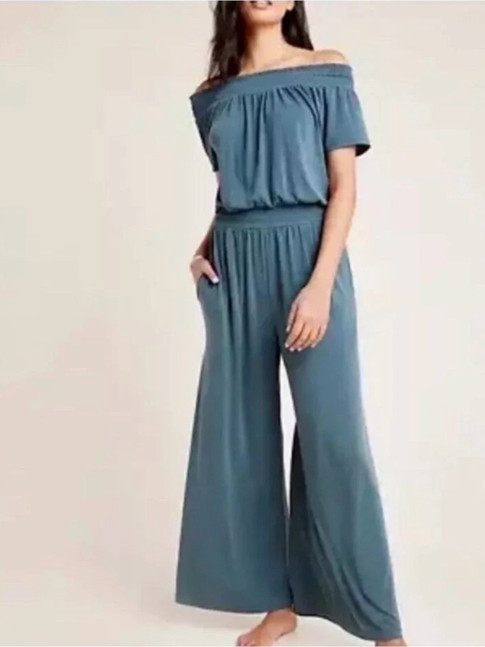 Saturday Sunday Anthropologie
Jumpsuit Green Rebecca Wide Leg
Smocked Stretchy